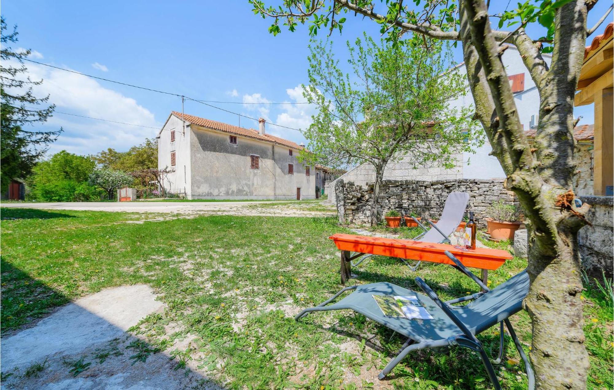 Cozy Home In Pazin With House A Panoramic View Екстер'єр фото