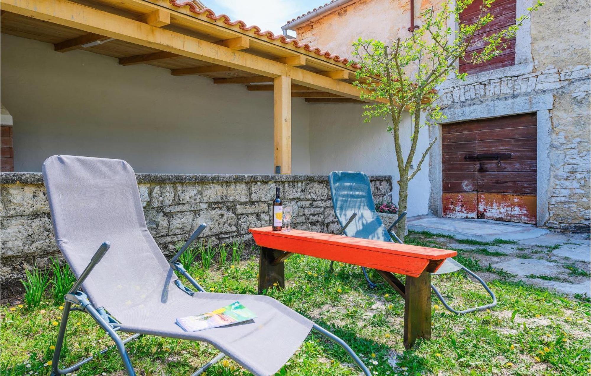 Cozy Home In Pazin With House A Panoramic View Екстер'єр фото